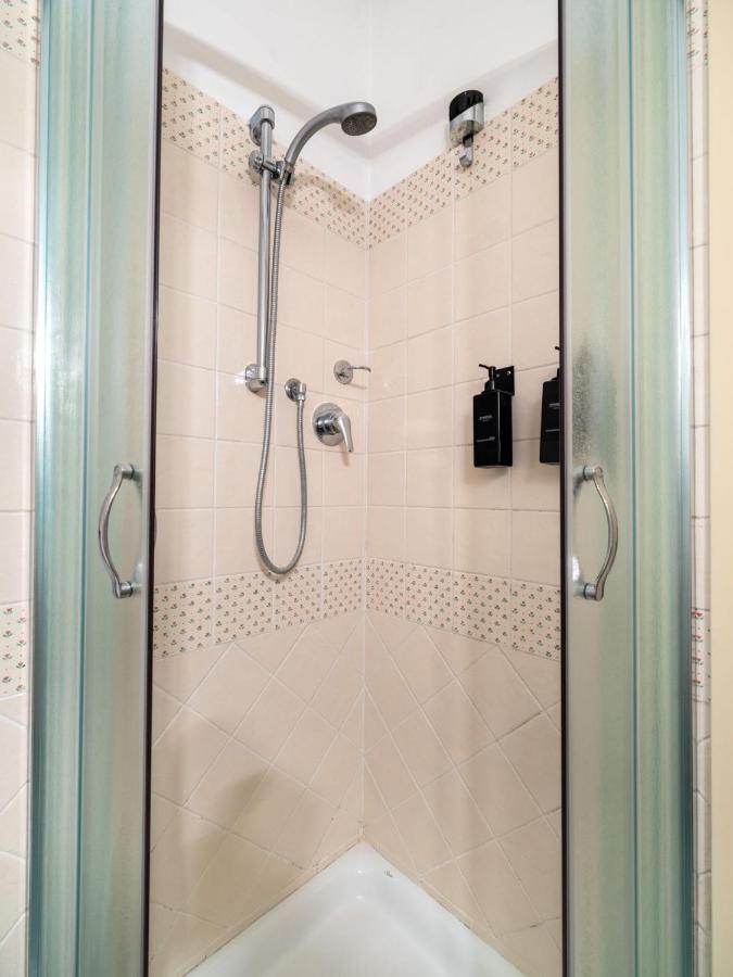 S2 Tower - Dolcevita Holiday Firenze Bagian luar foto